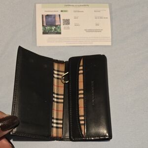 Burberry Black Leather Key Holder with Nova Check Accents Comes WITH COA Unisex